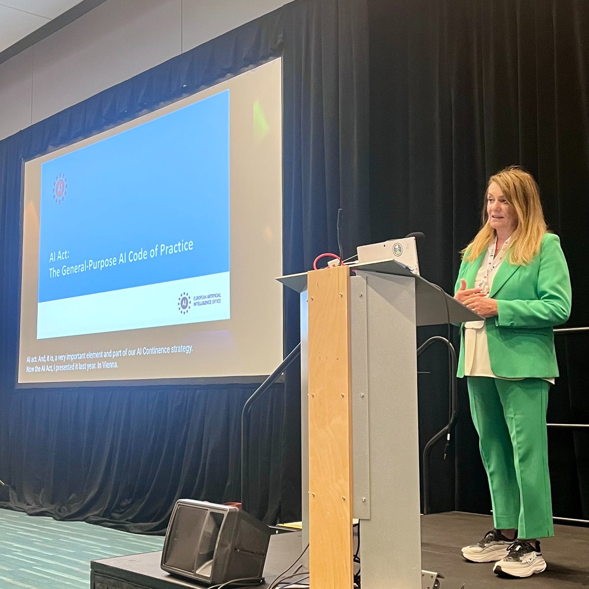 taig_icml's tweet image. 🎙️ Keynote speaker @LucillaSioli (Director, EU AI Office) on implementing and enforcing the EU AI Act and building Europe's infrastructure for trustworthy AI. 🇪🇺