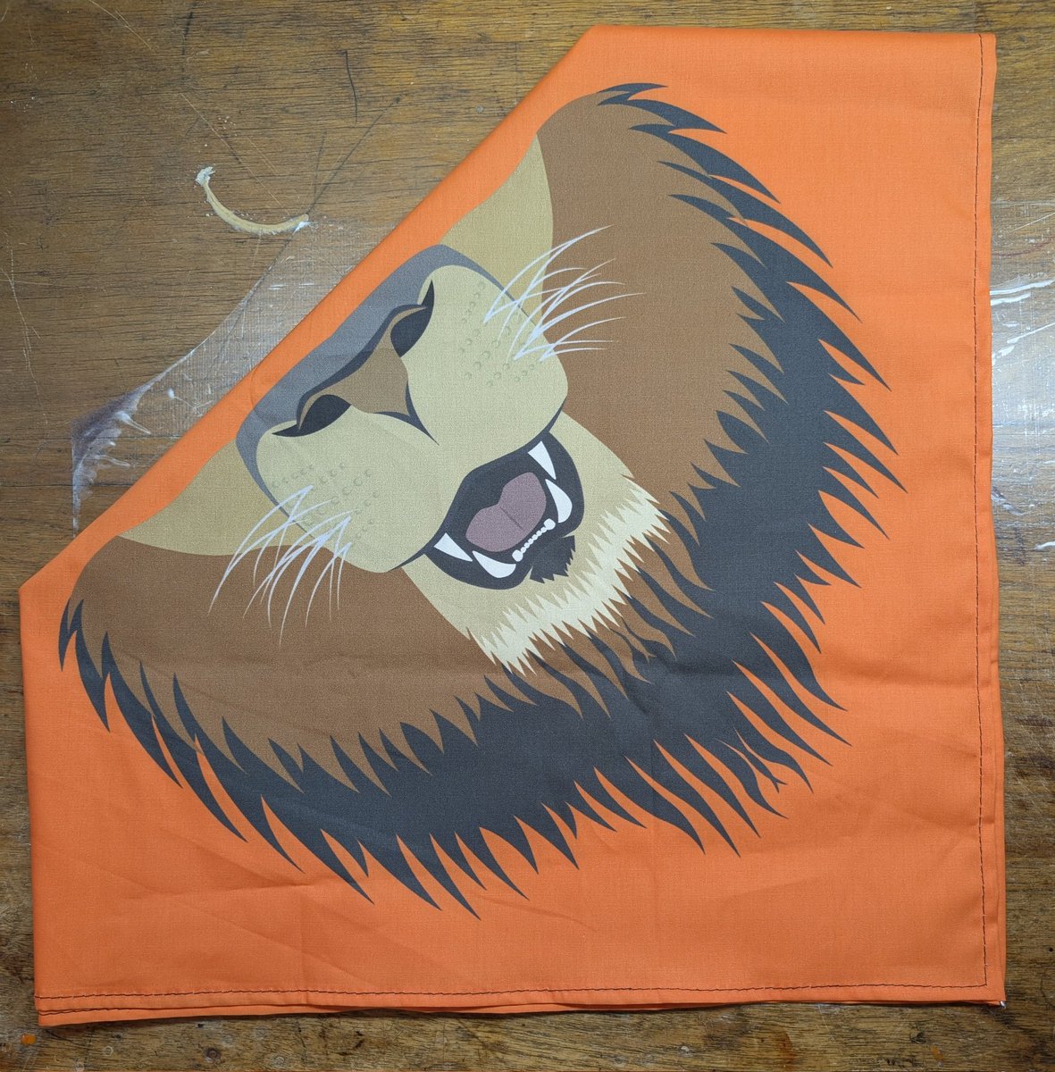 WTRsausage's tweet image. Giveaway: Double sided lion bandana
(100% cotton/wash cold/hang dry/Made in the US)
To enter: retweet and follow me by Friday July 25, 9pm EST.
-1 winner
-free shipping via USPS