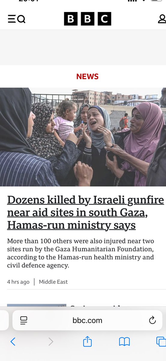 BeckettUnite's tweet image. Another appalling headline from the BBC.
More murder of innocent Palestinians at an aid centre in south Gaza 🇵🇸
Aid centres being used to lure people to their death.
And just look at the headline.
The BBC will be known forever as genocide deniers.