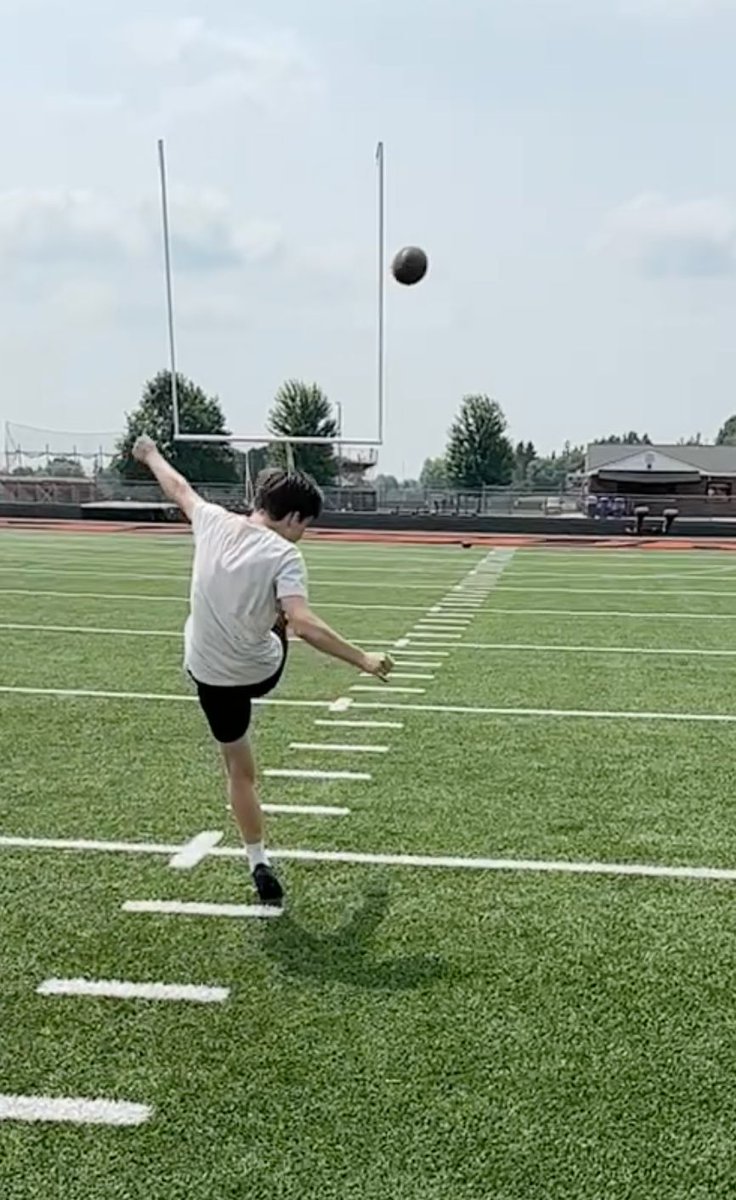 1-on-1 Sessions going gang-busters, both in-person and online!  Think everyone is finally getting ready for the upcoming Fall football season!  Secure a spot on Coach Farley's schedule today! For more info, click here &gt; kickerscamp.com/lessons/