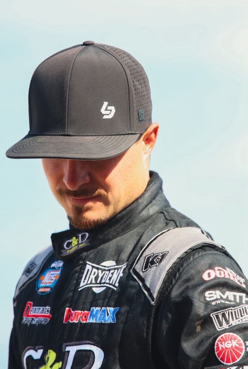 I’ll be at the merch trailer today 3:00-3:30 signing autographs ✍🏻🏁
