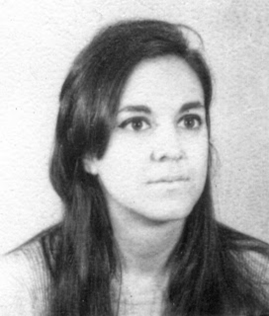ANPIRomaPosti's tweet image. Studentessa di architettura impiegata presso l'Asociación De Bioquímicos, #SusanaBeatrizBertola
venne sequestrata a #Córdoba il #23luglio 1976.Aveva 30 anni.Nell'azione fu rapito anche il marito #JuanCarlosBerastegui anch'egli di 30 anni.
A tutt'oggi risultano scomparsi.