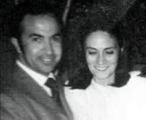 ANPIRomaPosti's tweet image. #MartaAliciaAliBertola, impiegata del Policlinico Ferroviario e #ArmandoArnulfoCamargo, impiegato, vennero sequestrati insieme a #Córdoba il #23luglio 1976.Avevano 32 e 40 anni.Furono visti ancora in vita presso il #CCD "La Perla".
A tutt'oggi risultano ancora scomparsi.