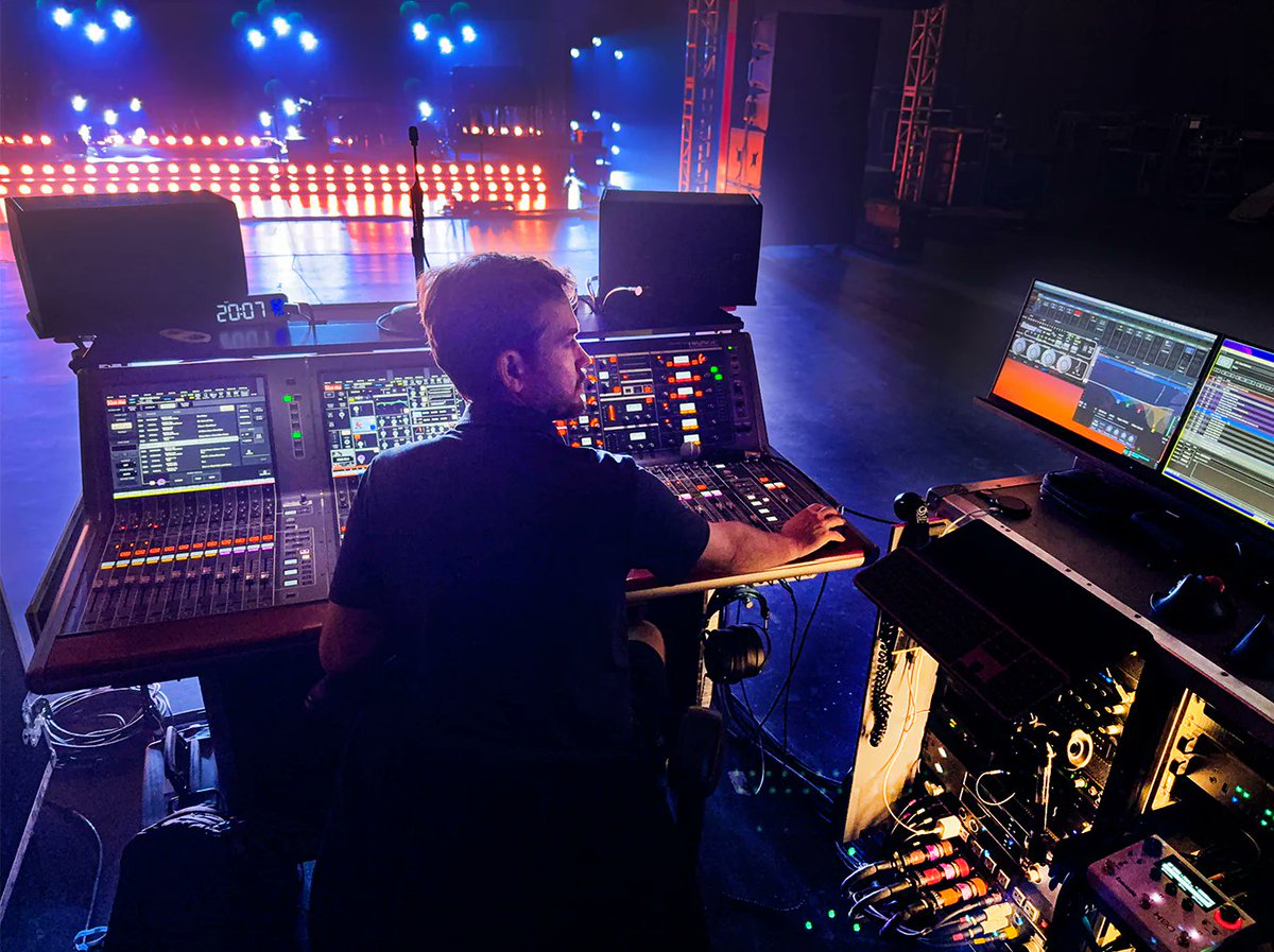 UAudio's tweet image. For 7+ years, J. Todd Wines has shaped Miranda Lambert’s live sound as FOH engineer. His secret? Apollo x16D interfaces + UAD plug-ins over Dante for studio-quality tone on the road.
Read the full story here - u.audio/mirandalambert