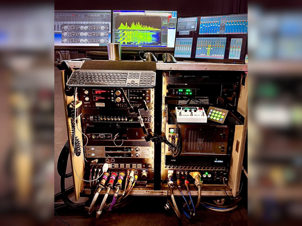 UAudio's tweet image. For 7+ years, J. Todd Wines has shaped Miranda Lambert’s live sound as FOH engineer. His secret? Apollo x16D interfaces + UAD plug-ins over Dante for studio-quality tone on the road.
Read the full story here - u.audio/mirandalambert