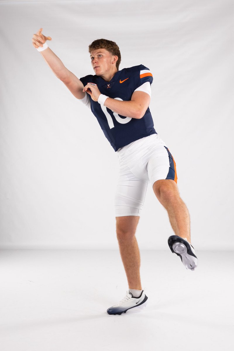 Jurgensen17's tweet image. Year one 🔷⚔️🔶 #GoHoos #WahooWa #ACC @UVAFootball
