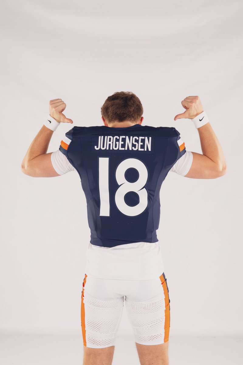 Jurgensen17's tweet image. Year one 🔷⚔️🔶 #GoHoos #WahooWa #ACC @UVAFootball