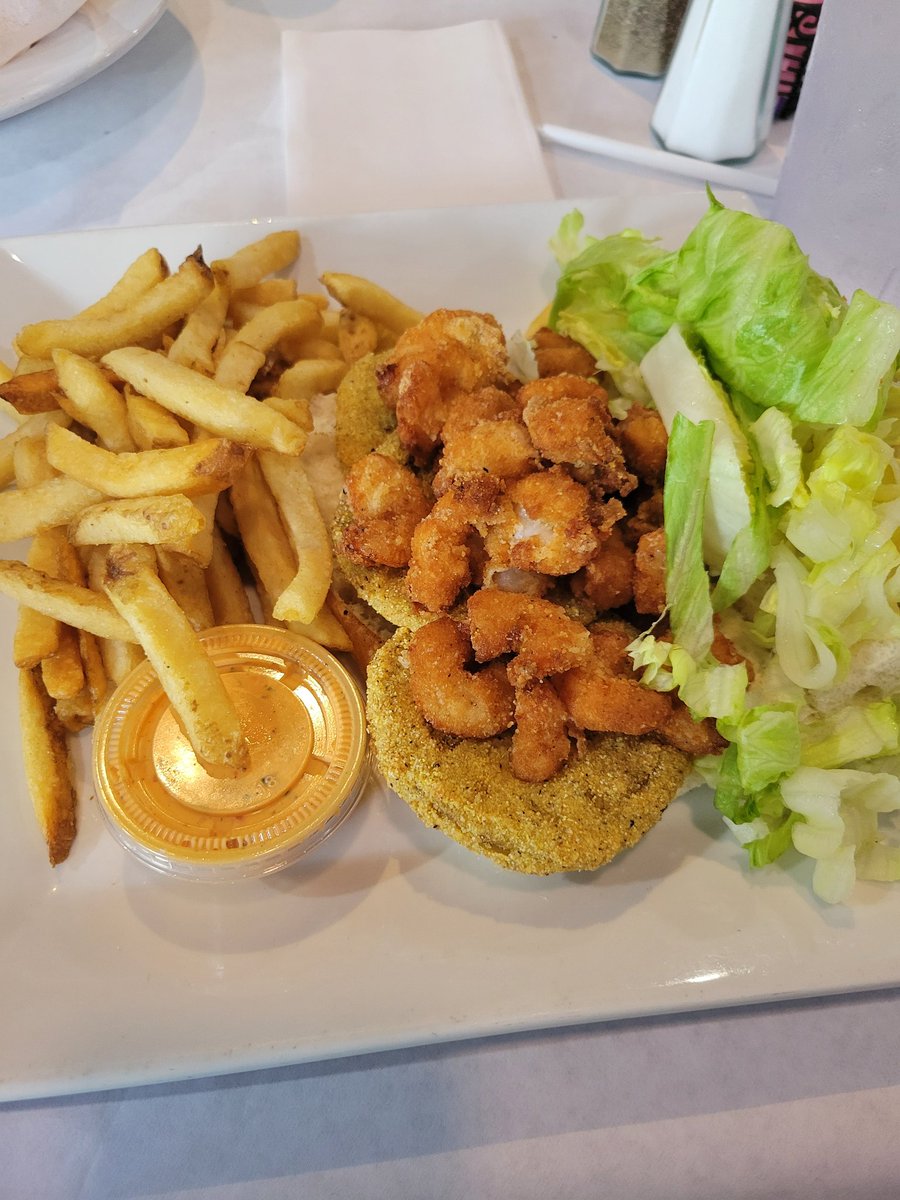 NerdySmurph's tweet image. You may live in the South if there's fried green tomatoes on your fried shrimp poboy.
