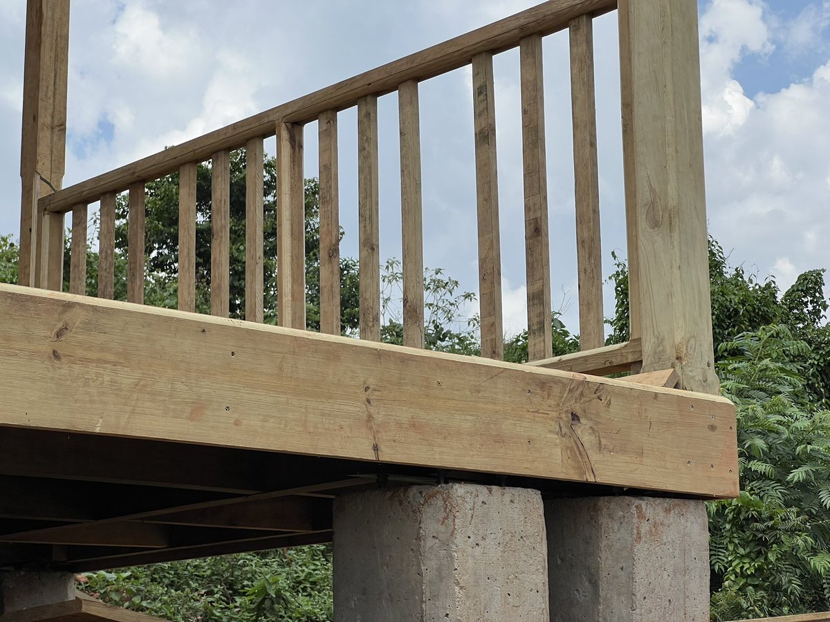 CallMeKulubya's tweet image. There is a lot of quick confusion whenever someone mentions that timber used to build this is from softwood trees.
NB: Being softwood doesn’t mean that the timber is soft🤣🤣