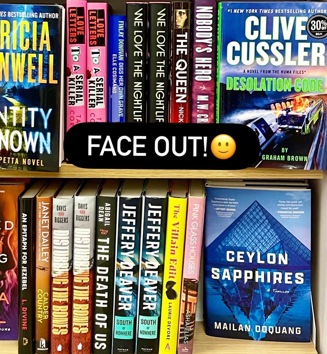 AuthorMailan's tweet image. So excited to see CEYLON SAPPHIRES at Barnes & Noble UWS!💎 Drop by and grab a copy. I left a small gift inside!💙