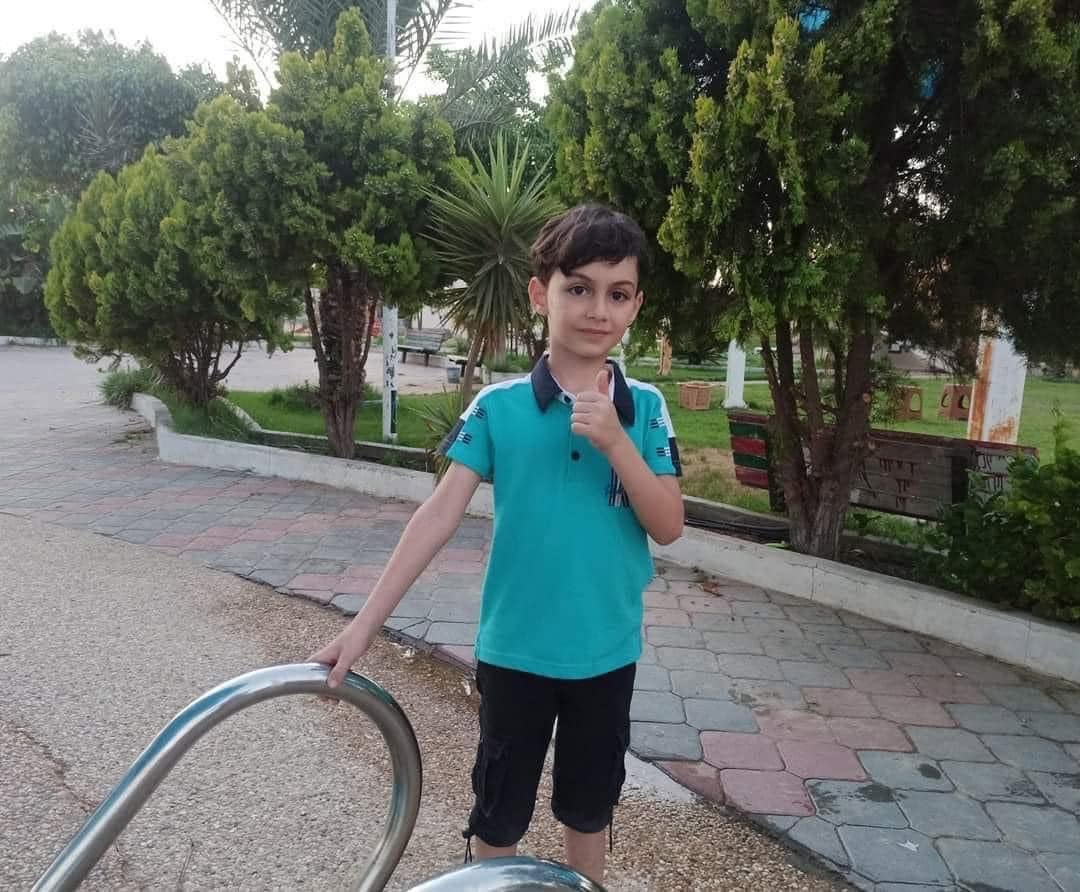 GazaMartyrs's tweet image. The beautiful child Mohammed Jamal Gaith
dreamed of becoming a journalist like his father.
When his father, Jamal, went to cover an Israeli massacre in Al-Shati refugee camp, he was shocked to discover that his own son, Mohammed, was among the martyred children.