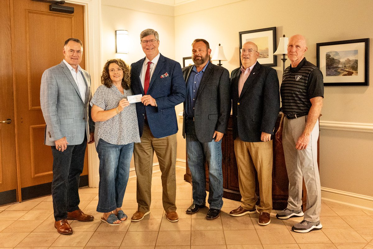 We thank Coach Brown and his wife Gina for donating $10,000 to Faulkner Football! If you would also like to donate please use the attached link! #JumptotheGump 

faulkner.edu/football-donat…
