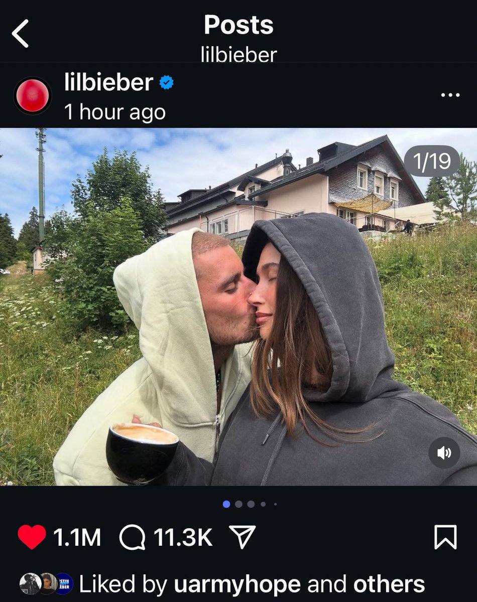 BiebtanFiles's tweet image. Hoseok el mas belieber 😌