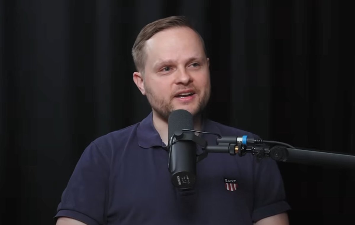 mikkolaakso's tweet image. Kävin @ivanpuopolo'n tubekanavalla vieraana, aiheena suomalaisten aatteellinen oikeistolaistuminen ja @EVA_fi Arvo- ja asennetutkimus aiheesta.
Katso kolmivarttinen keskustelu tästä:
youtube.com/watch?v=NK5JBG…