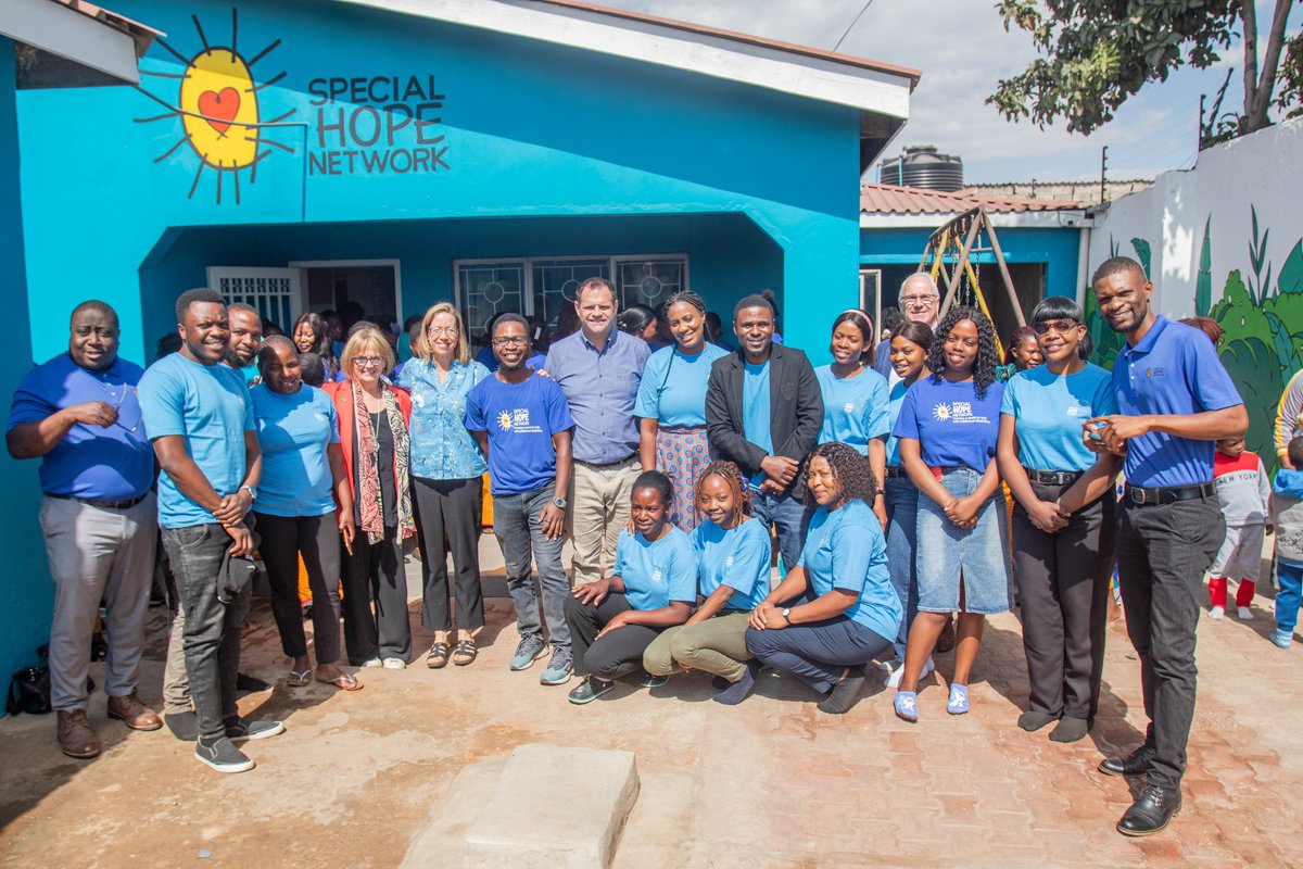 Irish_Aid's tweet image. Today, Minister @nealerichmond was delighted to see the vital work of Ireland's development partners in Zambia, including Build It International and Special Hope Network.
The Minister opened an environmental exhibition 'Black Mountain Project' on the legacy of mining-waste.
