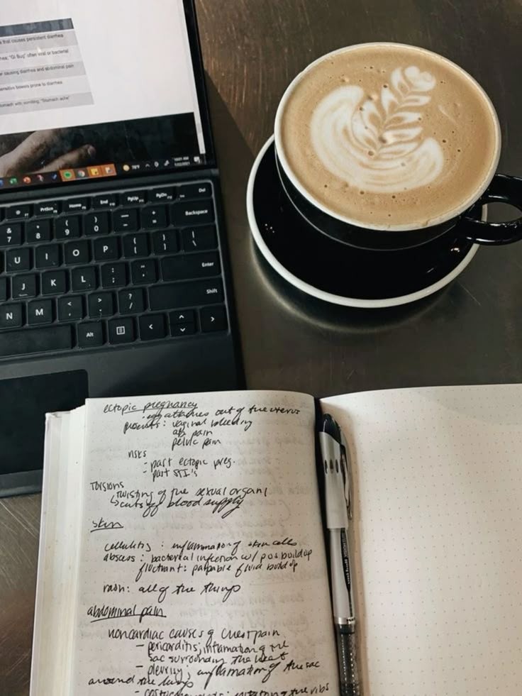 autumn girl tweet media