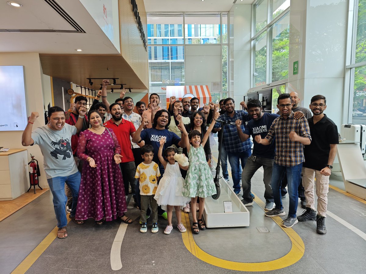 KManjunath9524's tweet image. Still buzzing from the electrifying vibes⚡
Xiaomi's 11th Anniversary Meetup was pure magic! 🎉 With Amazing goodies
Big love to @XiaomiIndia, @pixelwithme & @sandeep9sarma ❤️
For turning memories into moments we’ll never forget! 📸
#XiaomiFans #XiaomiCommunityIndia #XFC