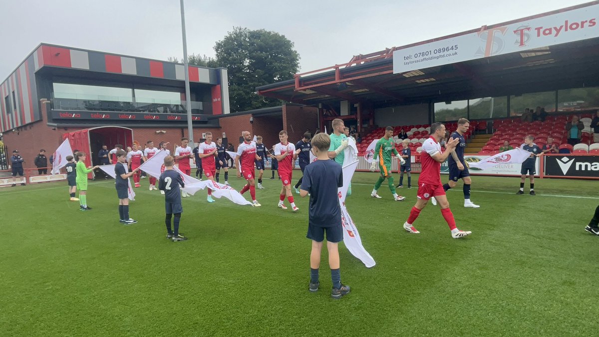 ASFCcommunity's tweet image. 🙌 It was great to have Oswaldtwistle Juniors U 11s as our flag bearers today.
❤️🤍 We hope that you had a great day!