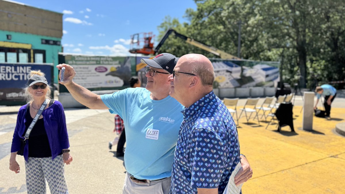RepMcGovern's tweet image. So great to join folks in Worcester for the celebration of the 200th year of the @EcoTarium!
Thank you to Noreen and the staff & volunteers for the work that you do. This place is amazing because of you.
Excited for 200 more years!