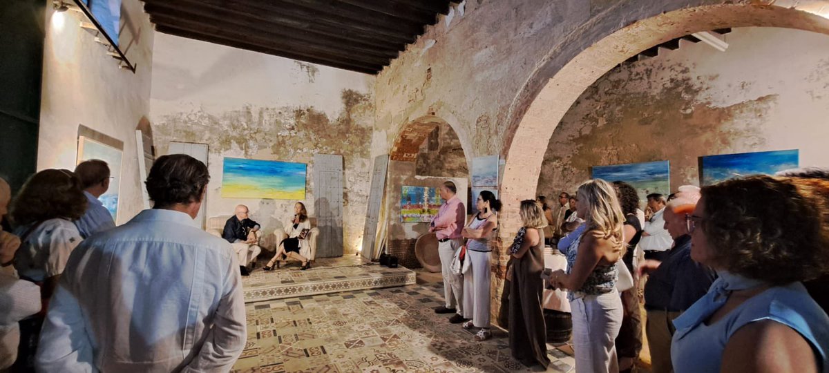 manuroldansal's tweet image. Presentación de #Roldanacaradeangel en la Casa del Reloj del Puerto de Santa María con @solcruzguzman . Un espacio muy especial y un numeroso y atento público. Hasta se acabaron todos los libros…
Gracias por todo