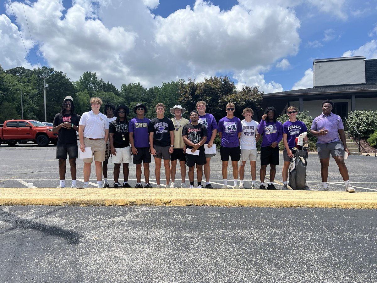 PurplesFootball's tweet image. Great start to the 2025 Monie Beard Golf Tournament! Our players are out there helping load the golf bags!!