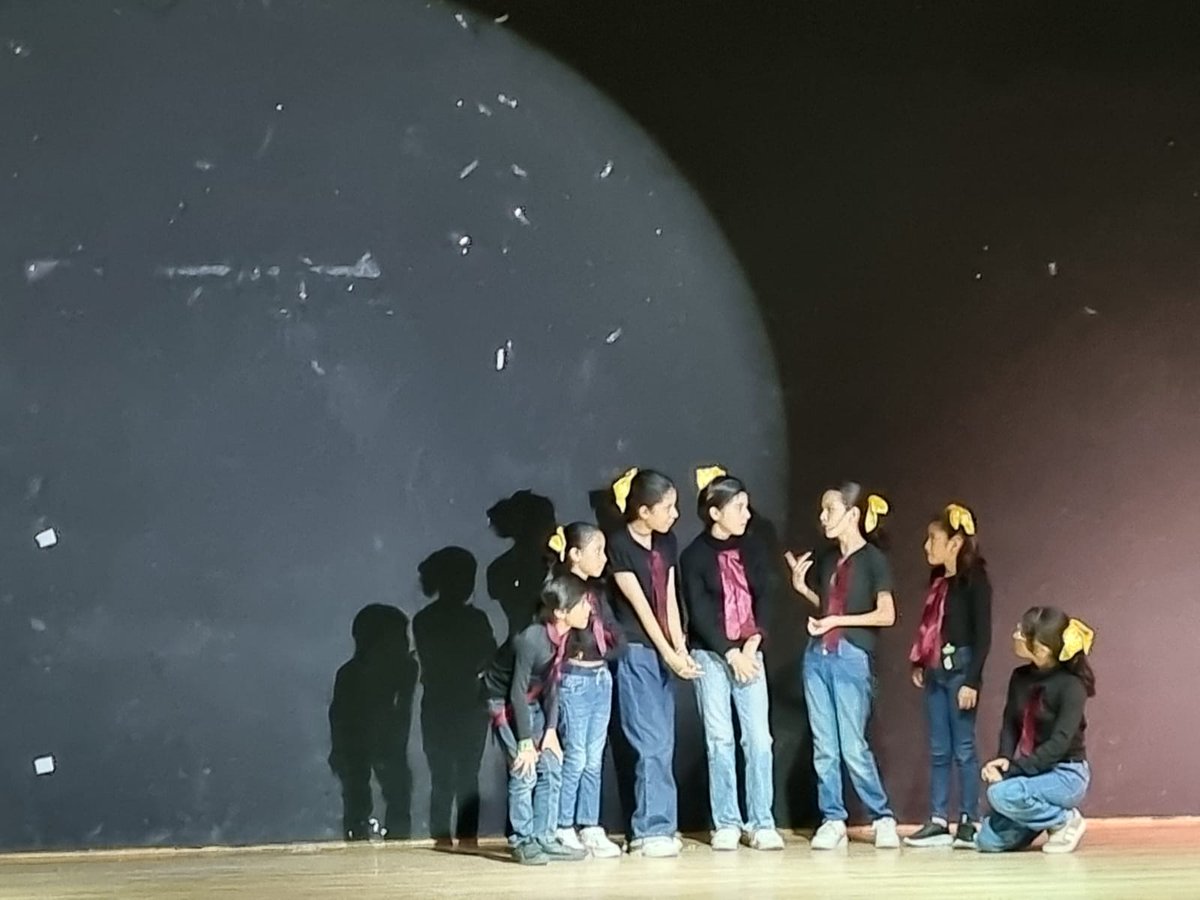 ¡Tuvimos una maratón de teatro y danza en el Centro Cultural y Recreativo de Ecatepec!

En este #TiempoDeCosecha, las niñas, niños y jóvenes de los #SemillerosCreativos en Ecatepec de Morelos y Tecámac, #EstadoDeMéxico, compartieron el escenario creaciones propias y adaptaciones.