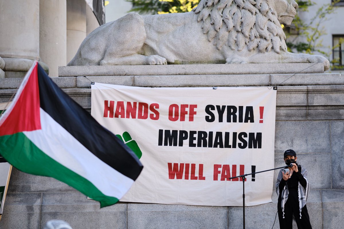 bds_vancouver's tweet photo. Great highlights from July 18 #HandsOffSyria rally in downtown Vancouver.
Photos Michael YC Tseng https://t.co/NwIprUpC6D