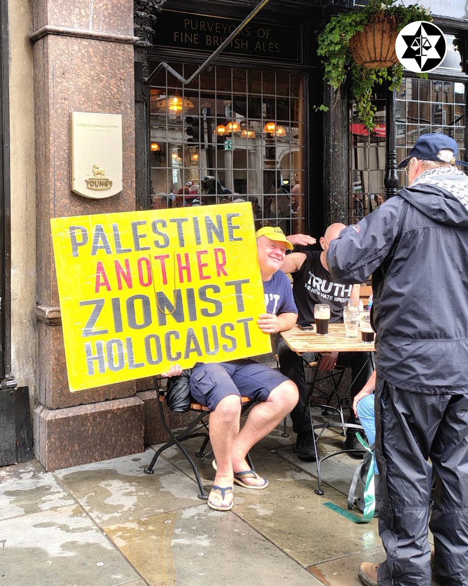 antisemitism's tweet image. These are the true colours of the Palestine protests.
Walking around Central London parading a sign about a “Zionist Holocaust” is abhorrent and disgraceful.
Some six million Jewish men, women and children were murdered in the Holocaust, representing around one third of the…