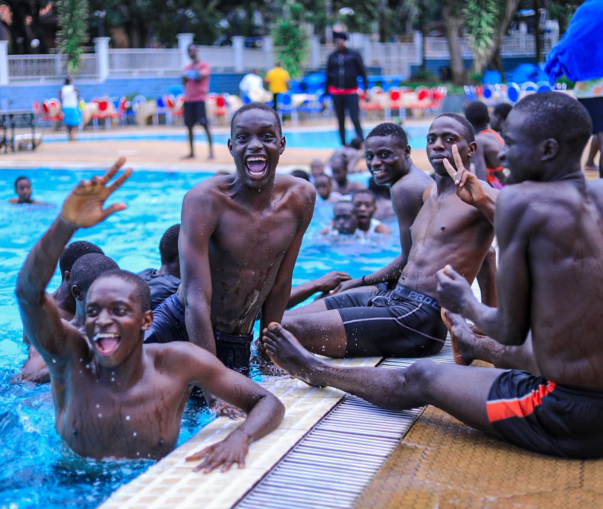 SMASK_School's tweet image. Consequences of winning: All fun and games for #TeamSMASK 🏊