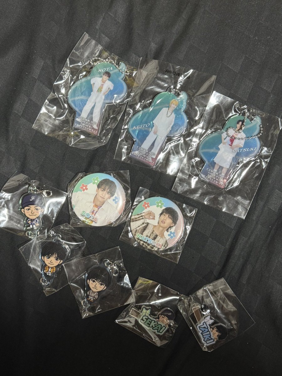 交換 FANTASTICS LIVE 2025 ファンタ 会場限定ガチャ ☆譲 画像のどれ