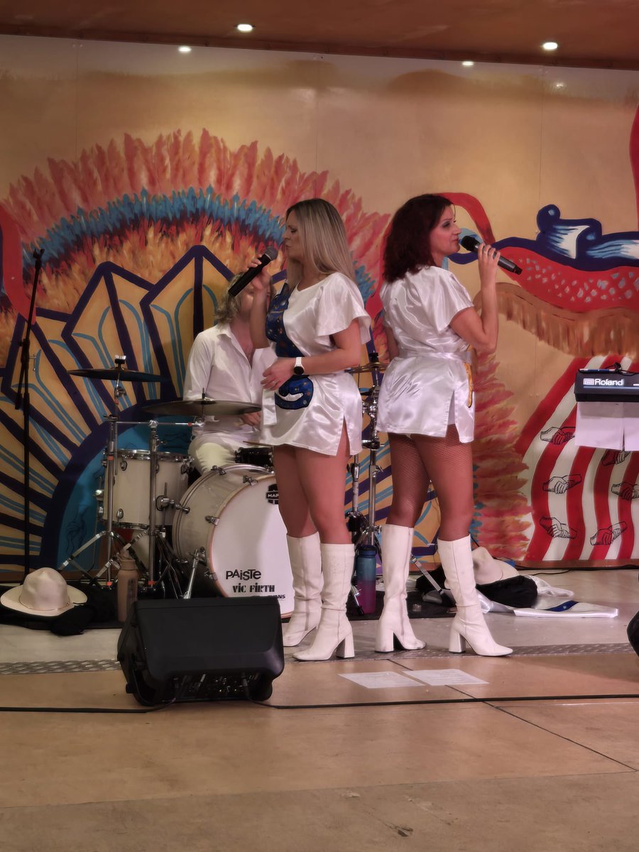 CllrMelClose's tweet image. ‘ABBA Mania’ at the MET (Mobile Event Tent) located in Larches for July.
We had a great night, and everyone had a great night !! @prestoncouncil @InCertainPlaces @Closie01