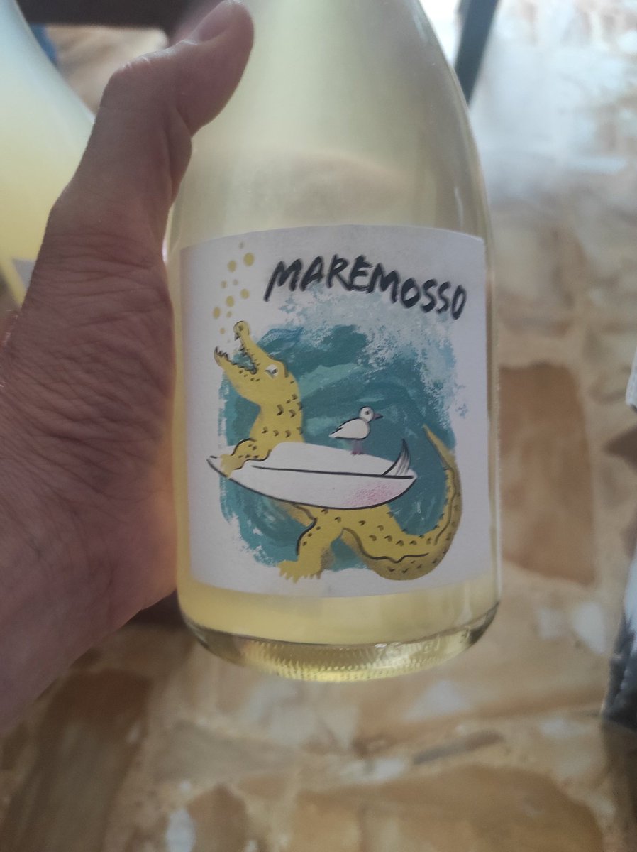 pg311066's tweet photo. Nell'attesa di assaggiare l'ultimo nato di casa @giovanni_barba l' ancestrale  #Maremosso mi gusto un #DiMare 2021 ed è sempre un bel bere, cheers 🥂🥂 https://t.co/YWyxEEoI9w