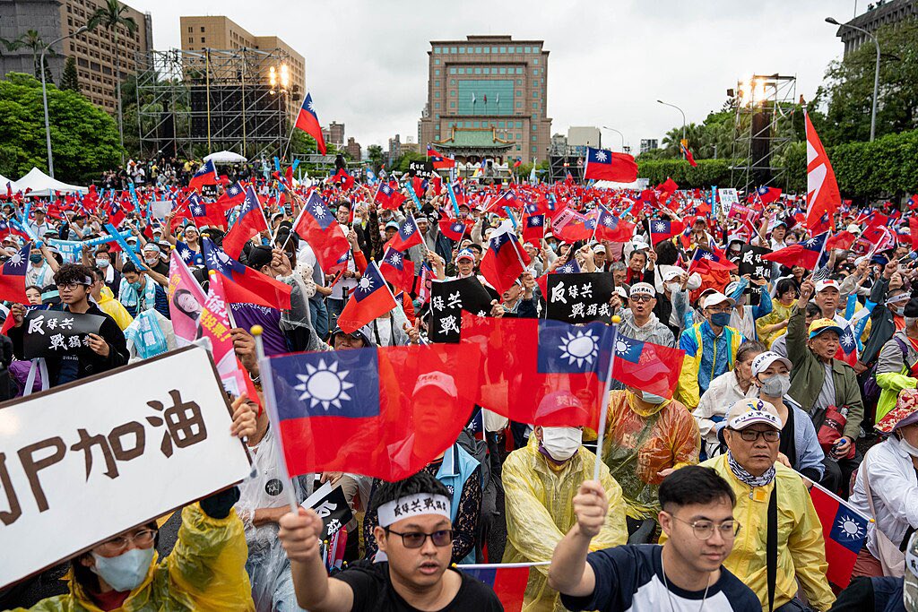 baron_weili's tweet image. 活动通知
(中國民主人權聯盟美東第238次活動)
继续声援台湾7.26大罢免!
大罢免只是起点,灭共才是终点!
大罢免,是2025年在中华民国发生的政治运动和社会运动,主要目的为罢免台湾各地的民选公职人员。…