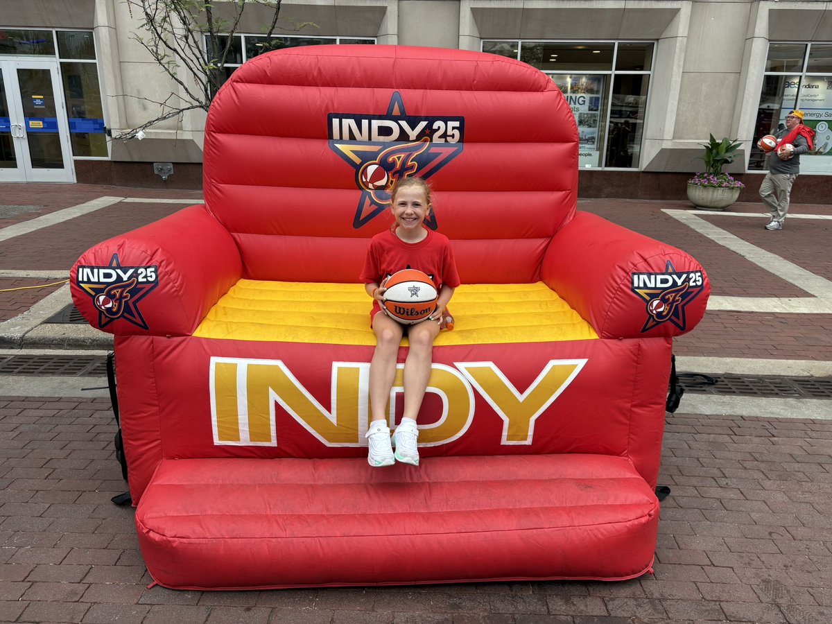 Fun morning in downtown Indy at the <a href="/WNBA/">WNBA</a> All-Star Bounce event! Every girl &amp; boy that participated got a free ball &amp; t-shirt. Thank you to all of the volunteers, police force, &amp; vendors for putting on a fun and safe event for kids! <a href="/IndianaFever/">Indiana Fever</a>