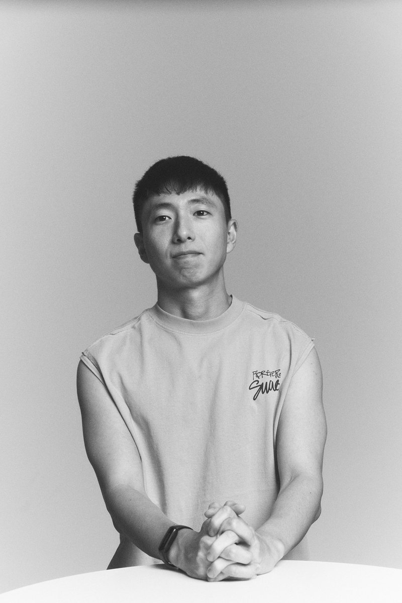 Mutojc's tweet image. 아는 분 스튜디오 놀러가서 몇컷 찍어봤는데 재미있다.. 옷입은 유사바프(ㅋㅋ) 찍어보고 싶다 근데 사진찍히는거 너무 어색해서 사진 태반이 몹쓸 표정임 🤪
(파일이 다 무보정인데.. 보정 포기)