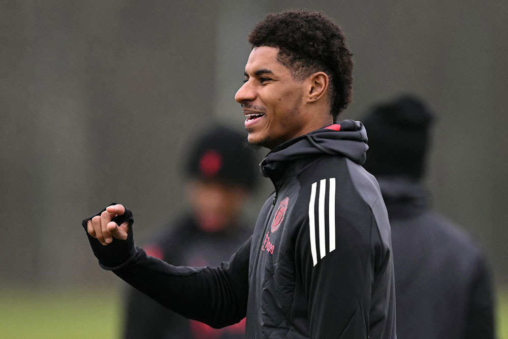 newvisionsport's tweet image. Marcus Rashford closing in on a move to Barcelona!
the 27-year-old is eyeing a loan switch after training away from Amorim’s squad. Barça top brass rate him highly. Flick calls him “fantastic.”
DETAILS: tinyurl.com/mpr9928s | #FCBarcelona #MUFC #Transfers