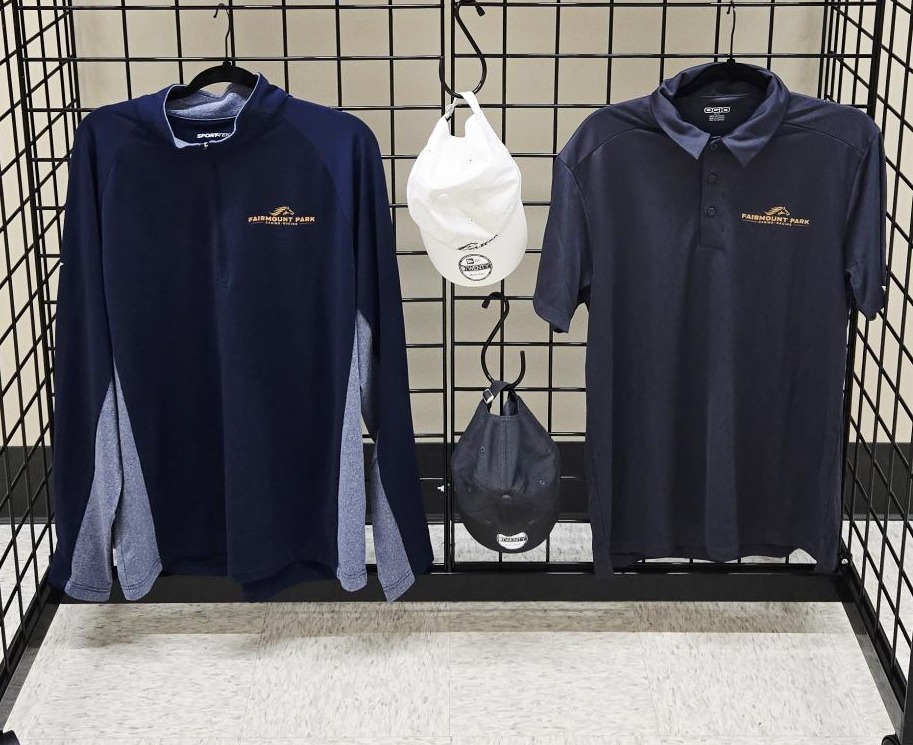 FairmountPk's tweet image. ๐ The new Retail Shop at Fairmount Park Casino & Racing is now OPEN! ๐๐๏ธ
๐งข Hats, tees, polos & more
๐ Open 1 hour before live racing, closes 30 minutes after
๐ณ Card only
Grab your gear & rep the track in style! #FairmountPark #RaceDayStyle #TracksideShopping