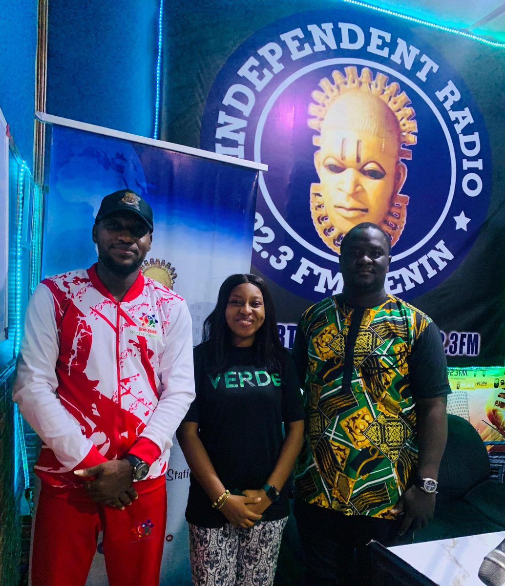 boladebezi's tweet image. Had a swell time talking sports and my upcoming Guinness World Record attempt today with Solomon Aina of ITV Radio 92.3 Fm Benin. Nothing but gratitude.
@_spiriituaL
@OwlsomeWears
@Wizarab10