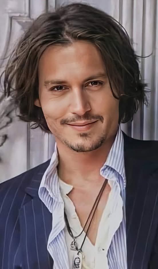 #ILoveJohnnyDepp
#IStandWithJohnny
Forever 🌹🌹🌹