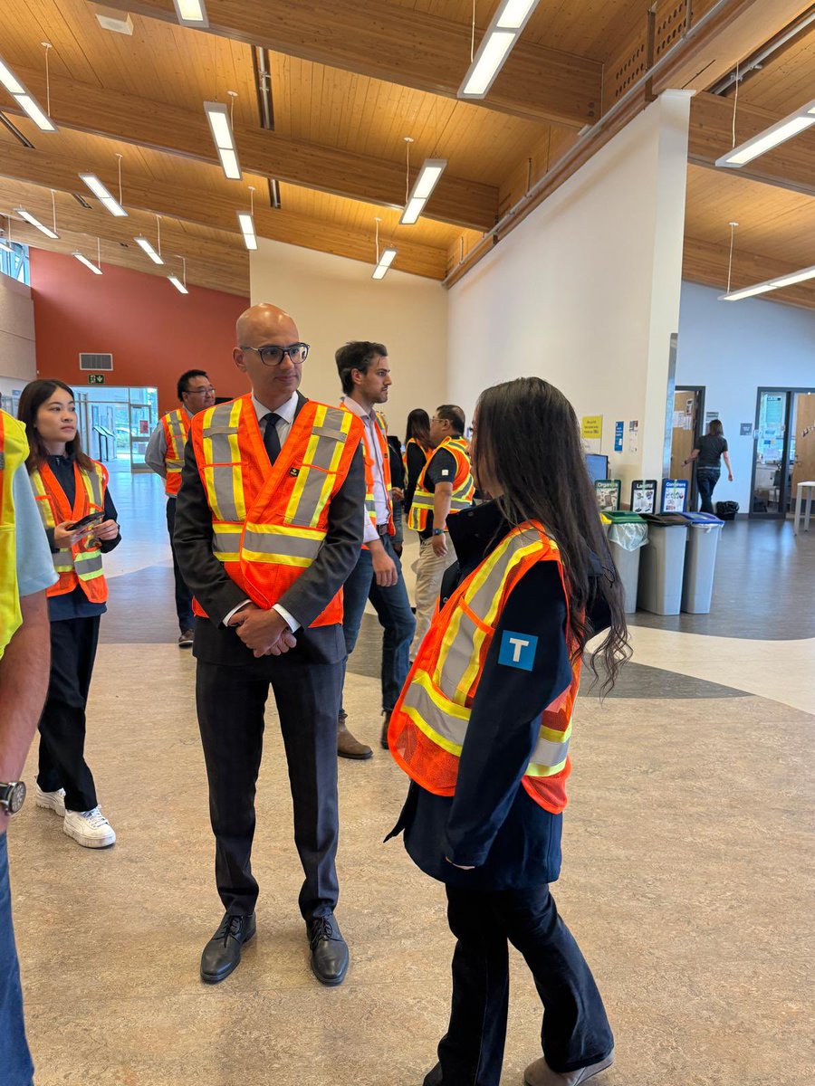 SteveKooner's tweet image. Visited our local Hamilton Transit Centre to raise important questions on behalf of Richmond-Queensborough constituents — all to help make transit more accessible, reliable, and responsive to our community’s needs. #hamilton #queensborough #richmondqueensborough #transit #bcpoli