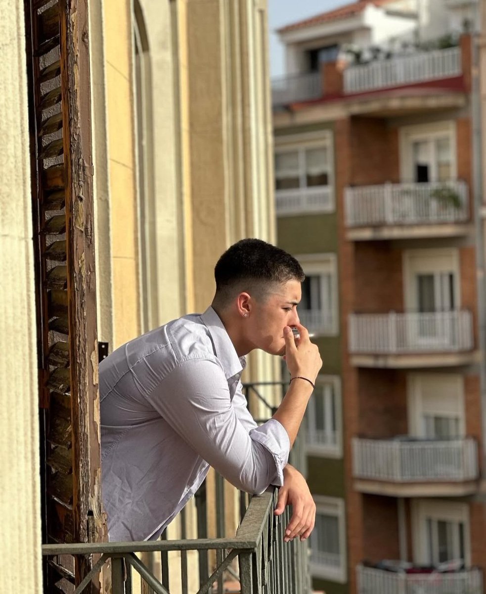 * 𝒍orenzo tweet media