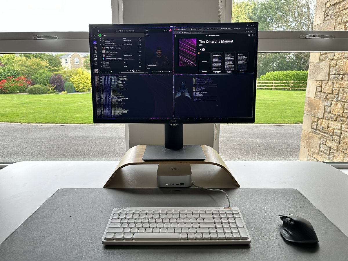 rsstafford's tweet image. Linux desktop setup up and running with Omarchy, thanks to @dhh efforts and recommendations. Been on Macbook for years, seriously considering moving Dev team to Linux, all tools we use confirmed working on Omarchy. Combined with Beelink SER8 its a powerful setup at a fraction of…