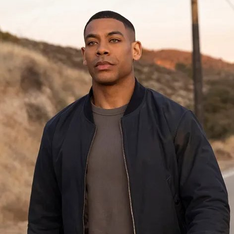 DCU_Direct's tweet image. There are 8 #DCU TV series confirmed so far, including:
- Lanterns
- Blue Beetle
- Paradise Lost
Full List: thedirect.com/article/dcu-tv…