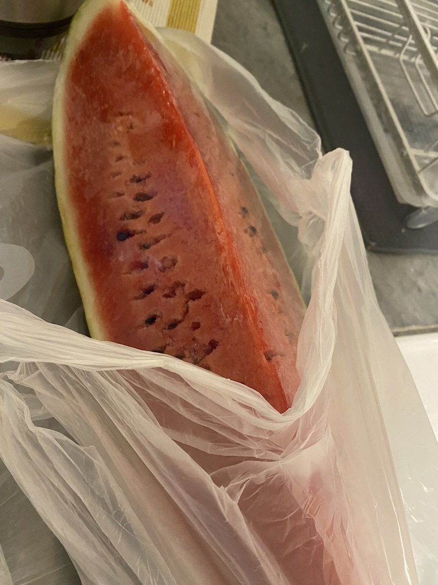 OGOPIFER's tweet image. Check out this hugemongous watermelon