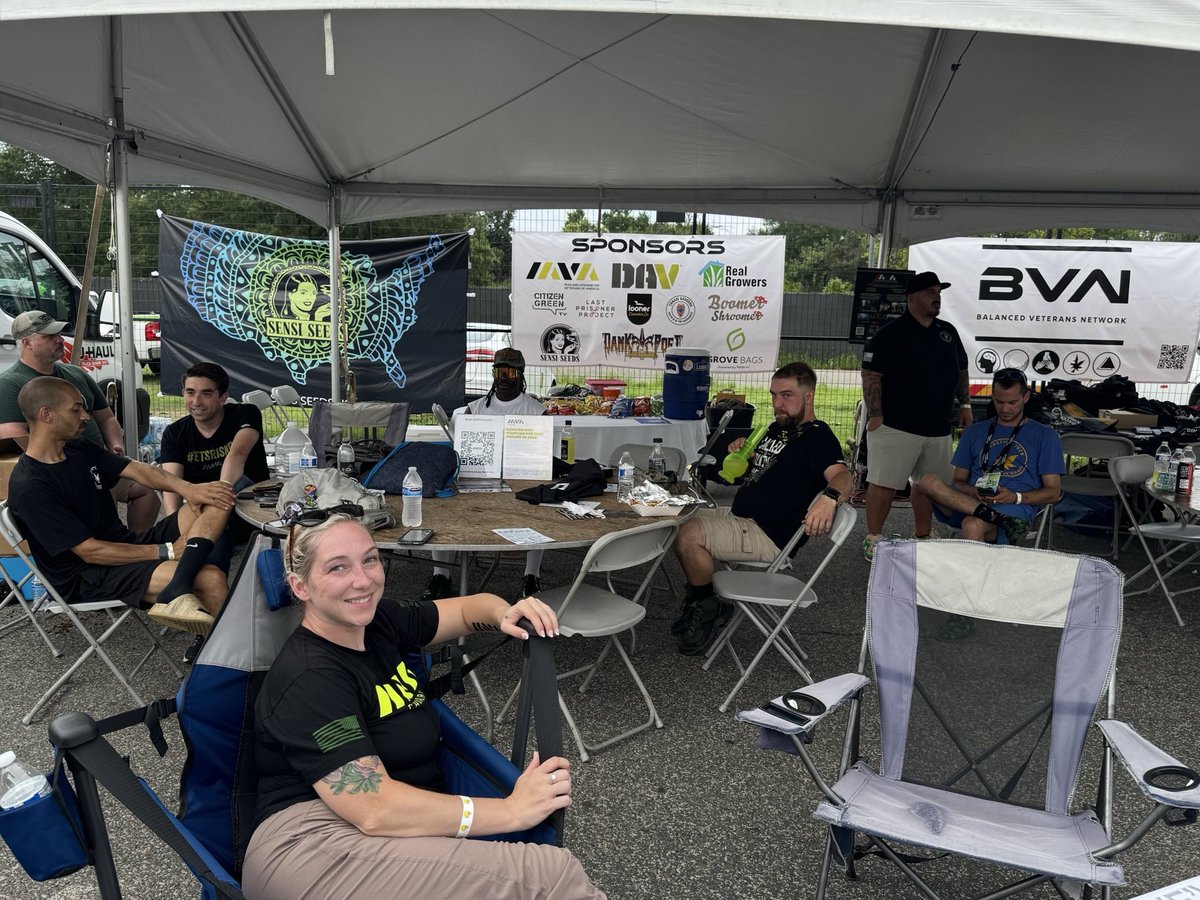 iava's tweet image. Spending time with fellow veteran advocates at @NatlCannaFest this weekend 👏 #Cannabis4Vets
