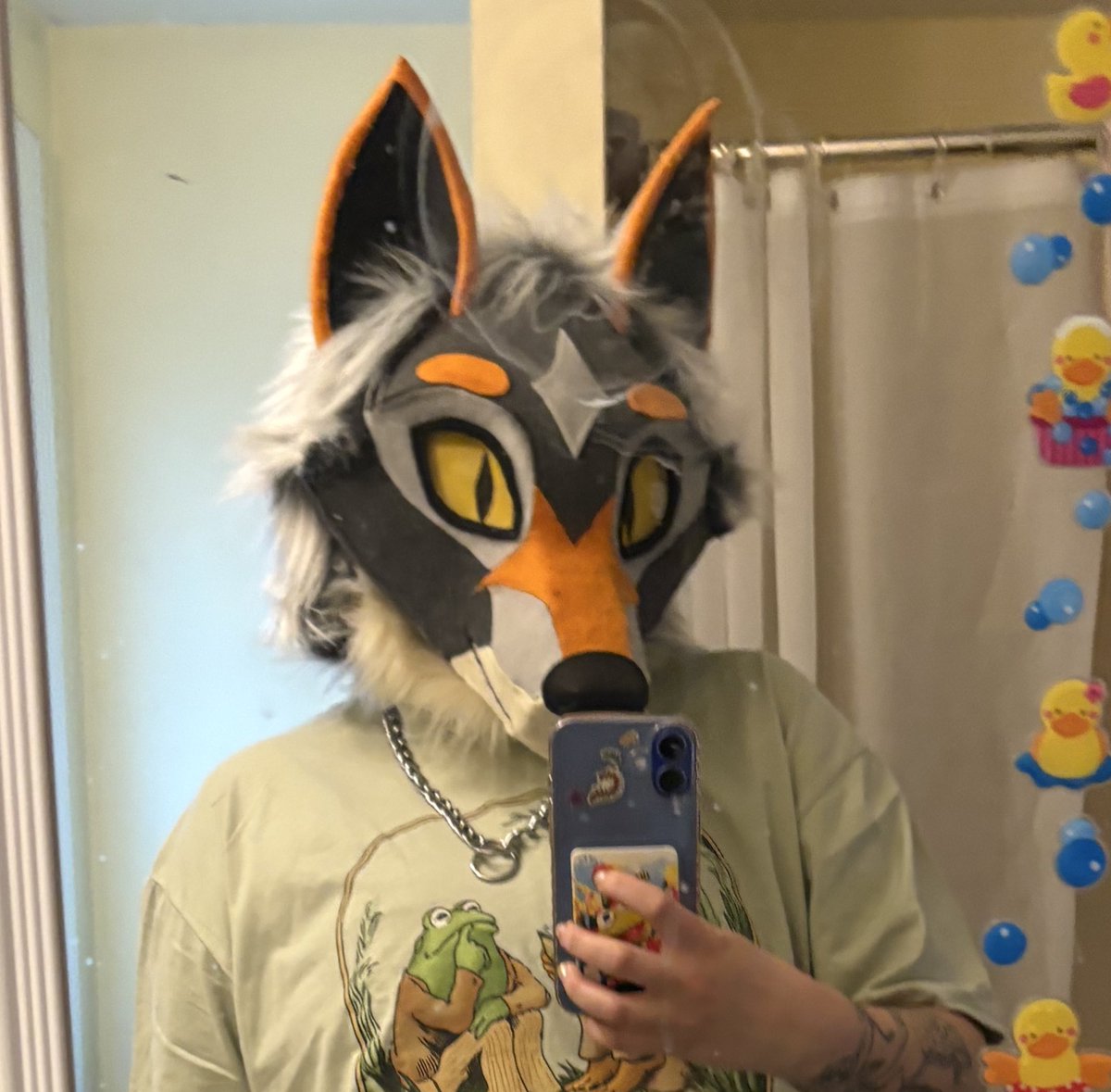 cerberuscircus's tweet photo. The 3 heads I’ve made!! I’m thinking about making a premade or possibly a simple commission!! #FursuitEveryday #fursuit #fursona https://t.co/Aae56ee13u
