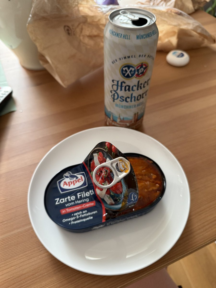 Кстати я завтра в Италию лечу