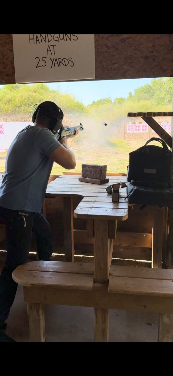 ChadLarsson's tweet image. Spent the day at the range running 100 rounds through my new Benelli M4. Shoulder’s a bit sore, but totally worth it. Absolute beast.