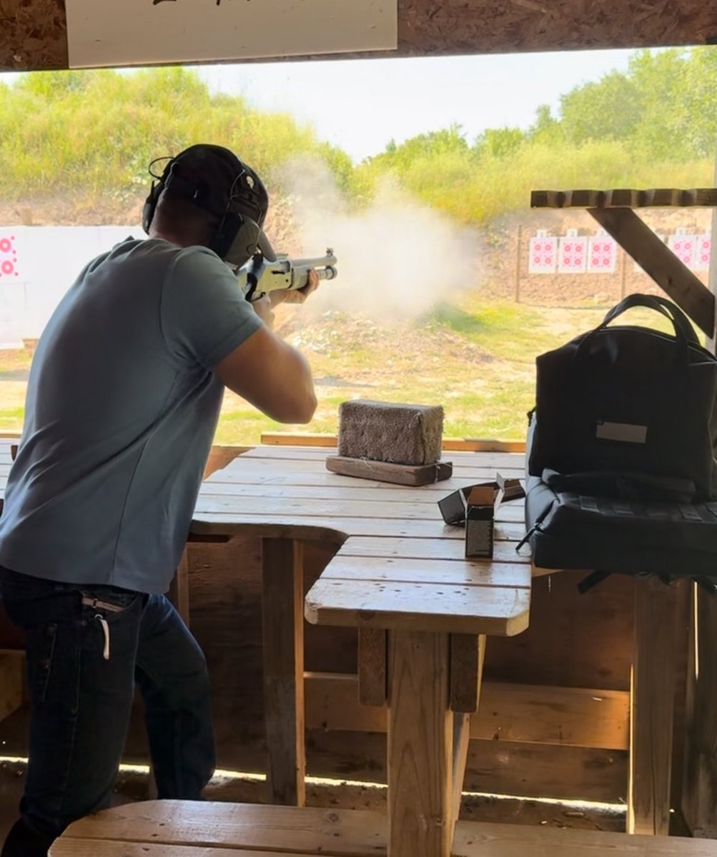 ChadLarsson's tweet image. Spent the day at the range running 100 rounds through my new Benelli M4. Shoulder’s a bit sore, but totally worth it. Absolute beast.