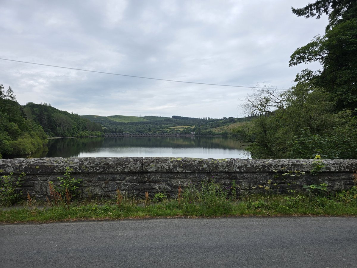 Walk_Wiltshire's tweet image. Back from a wedding at Lake Vyrnwy Hotel &amp;amp; Spa — stunning views, a sunken village under the lake, and that iconic tower! 8-mile walk to Rhiwargor Falls, coffee break, and back home completely wiped out. What a weekend. 💚

#LakeVyrnwy #WeekendWalks #TimeToRecharge